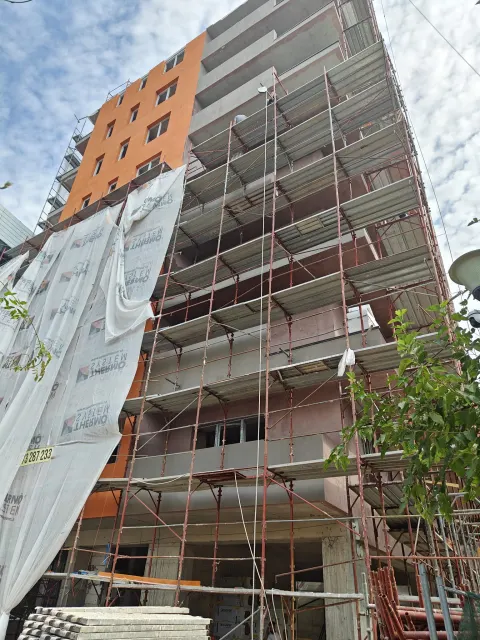 Amorsă și pregătirea fațadei — Ilioara Residence, Aleea Eprubetei 7-11, Sector 3 București, 25 august 2026
