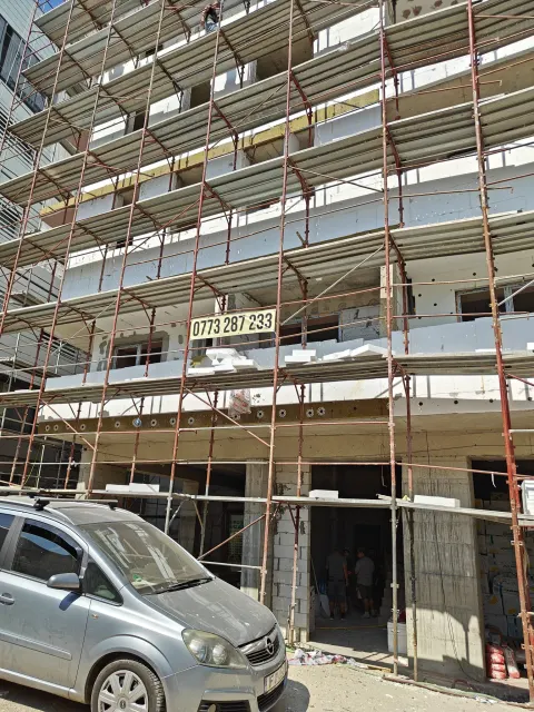 Schelă și fațadă — Ilioara Residence, Aleea Eprubetei 7-11, Sector 3 București, 25 august 2026